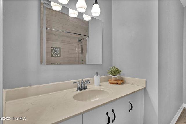 117 Center Drive, Hampstead, NC 28443