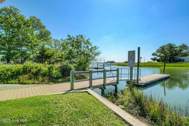 117 Center Drive, Hampstead, NC 28443