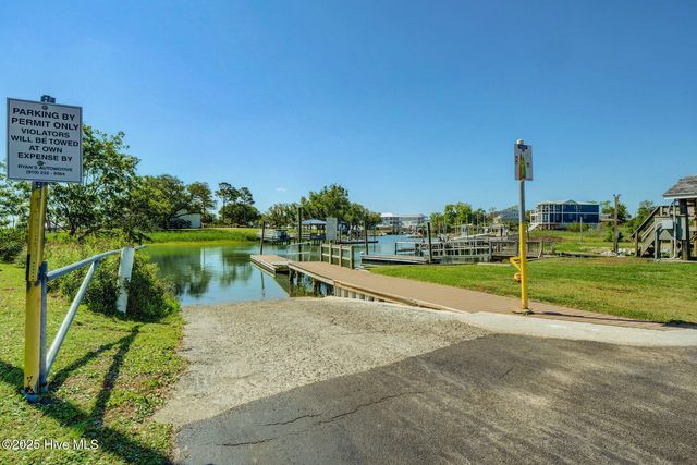 117 Center Drive, Hampstead, NC 28443