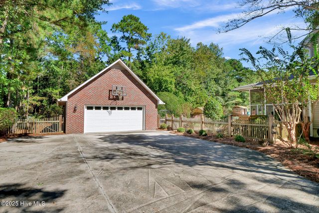 117 Center Drive, Hampstead, NC 28443