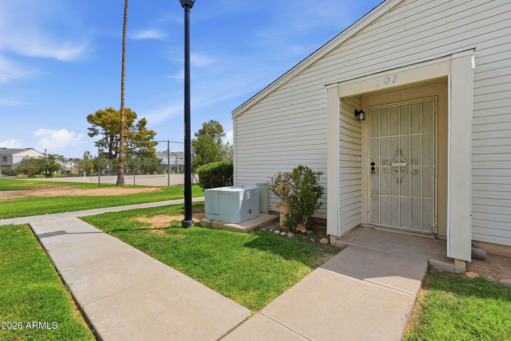 602 E STRAHAN Drive, Tempe, AZ 85283 — photo 5