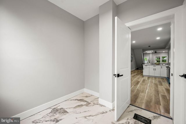 5113 W THOMPSON ST, Philadelphia, PA 19131