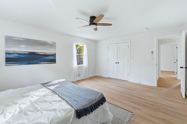 6828 Grosvenor Place, Indianapolis, IN 46220