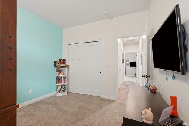 106 E Lake Court, Decatur, IN 46733