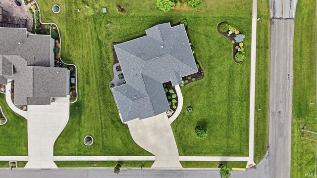 106 E Lake Court, Decatur, IN 46733
