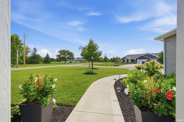 106 E Lake Court, Decatur, IN 46733