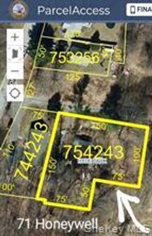 71 Honeywell Lane, Hyde Park, NY 12538