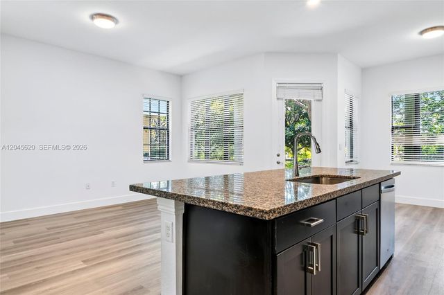 142 SW 127th Terrace, Plantation, FL 33325