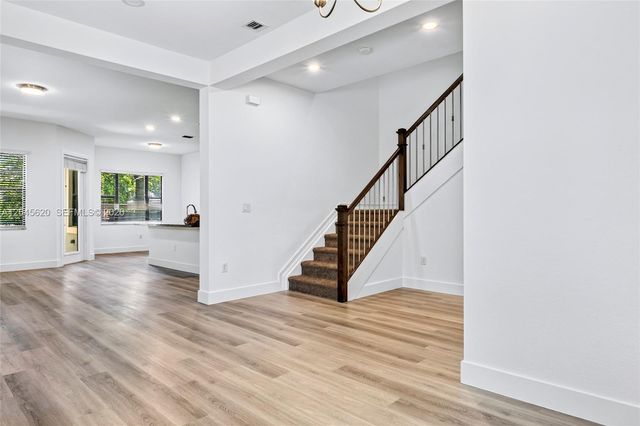 142 SW 127th Terrace, Plantation, FL 33325