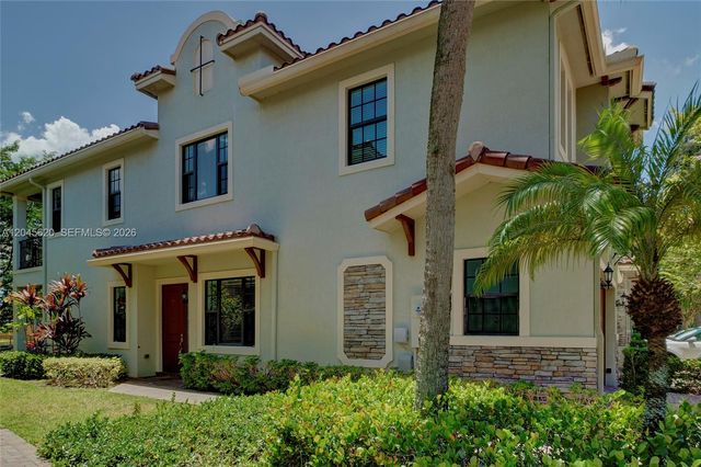 142 SW 127th Terrace, Plantation, FL 33325