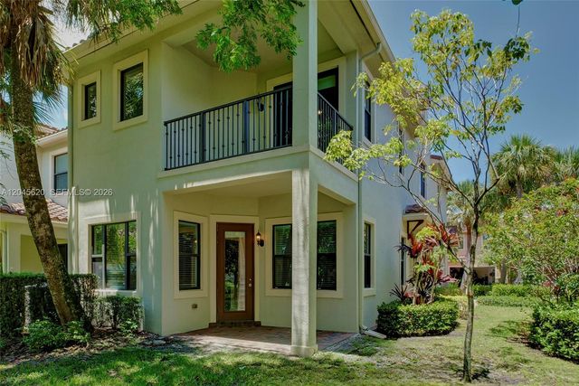 142 SW 127th Terrace, Plantation, FL 33325