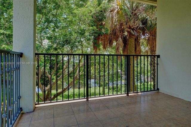142 SW 127th Terrace, Plantation, FL 33325