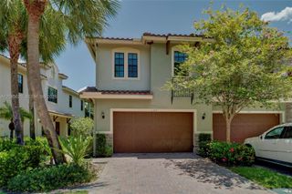 142 SW 127th Terrace, Plantation, FL 33325