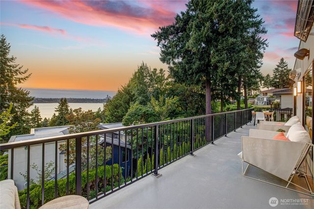6950 SE Maker Street, Mercer Island, WA 98040