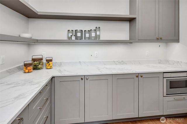 6950 SE Maker Street, Mercer Island, WA 98040