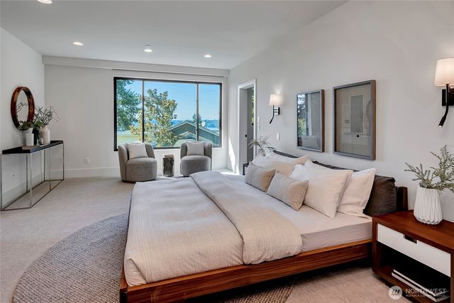 6950 SE Maker Street, Mercer Island, WA 98040