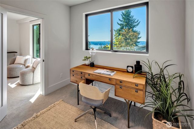 6950 SE Maker Street, Mercer Island, WA 98040