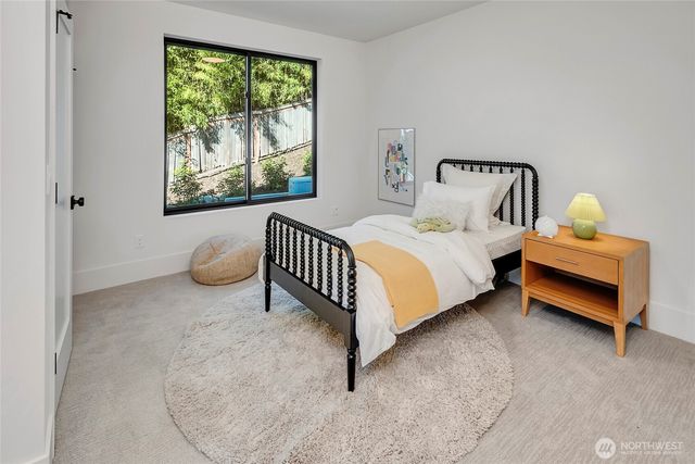 6950 SE Maker Street, Mercer Island, WA 98040