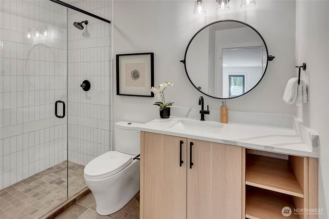 6950 SE Maker Street, Mercer Island, WA 98040