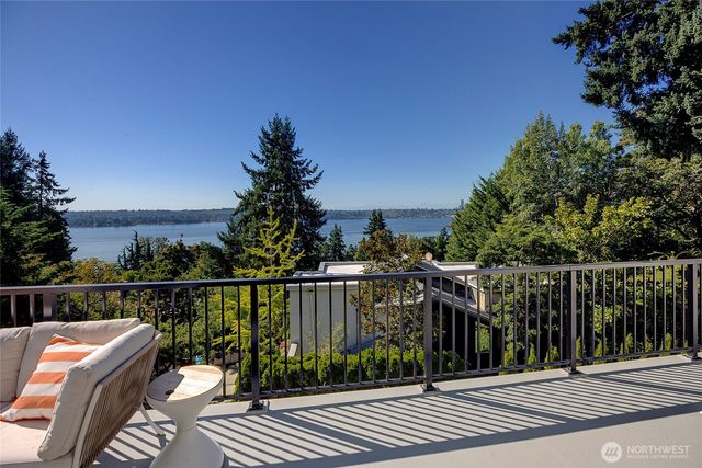 6950 SE Maker Street, Mercer Island, WA 98040