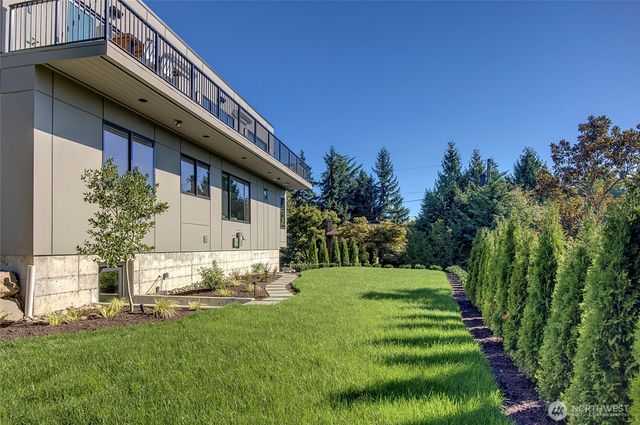 6950 SE Maker Street, Mercer Island, WA 98040
