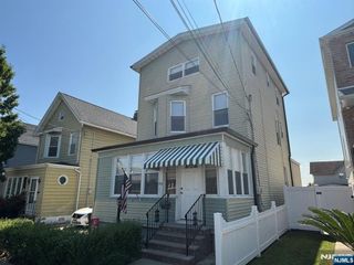 466 Chestnut Street, Kearny, NJ 07032