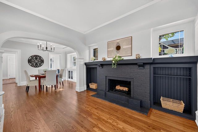 2804 N 44th STREET, Milwaukee, WI 53210