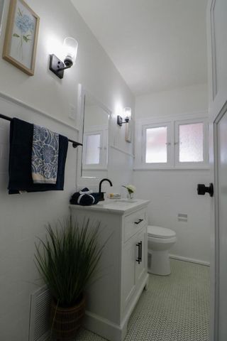 2804 N 44th STREET, Milwaukee, WI 53210