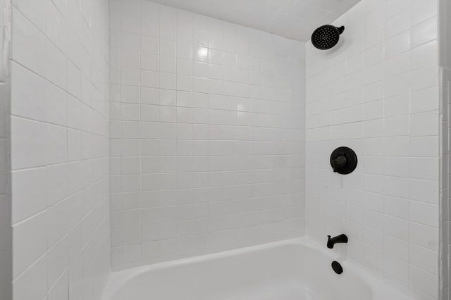2804 N 44th STREET, Milwaukee, WI 53210