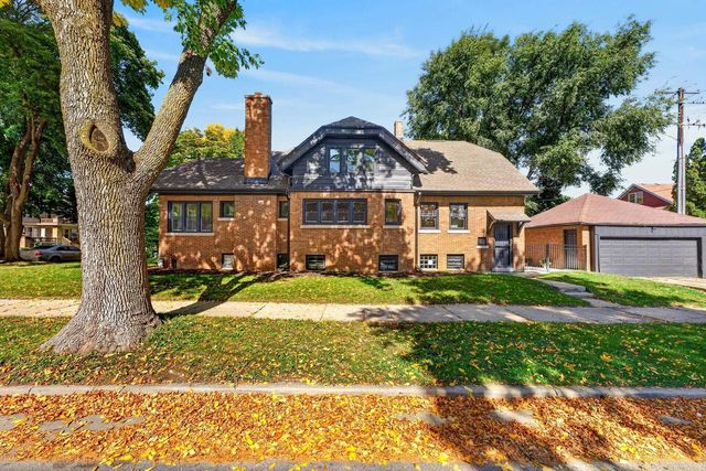 2804 N 44th STREET, Milwaukee, WI 53210