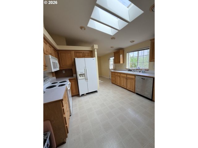 4055 ROYAL Ave 13, Eugene, OR 97402