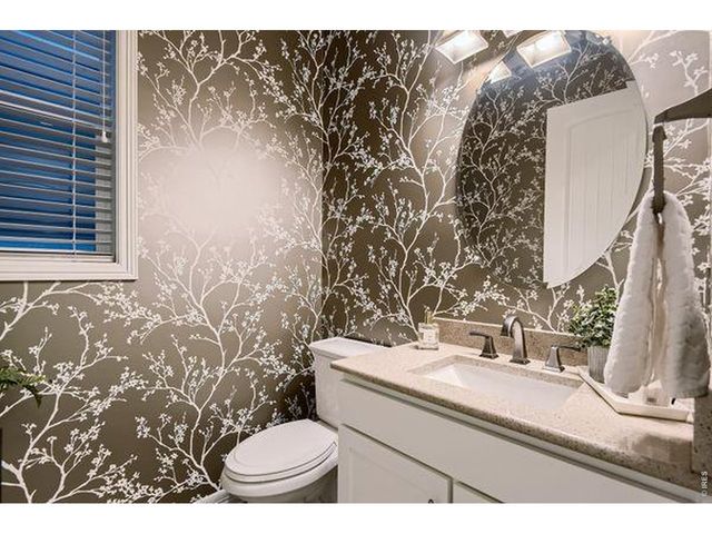 10080 Glenayre Ln, Parker, CO 80134