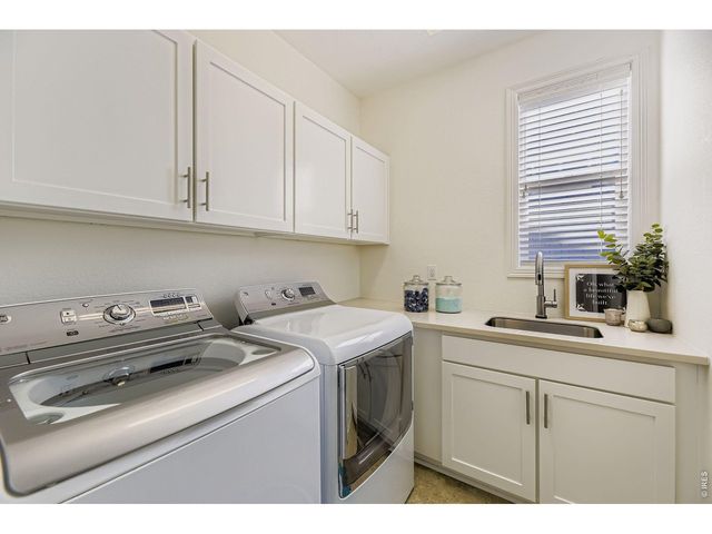 10080 Glenayre Ln, Parker, CO 80134