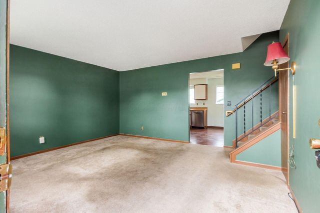 1708 Bucksglen Drive, Galloway, OH 43119