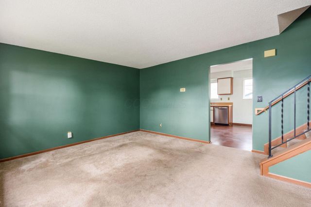 1708 Bucksglen Drive, Galloway, OH 43119