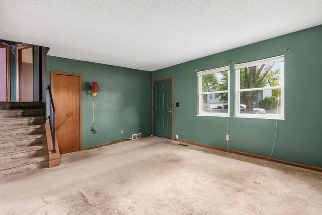 1708 Bucksglen Drive, Galloway, OH 43119