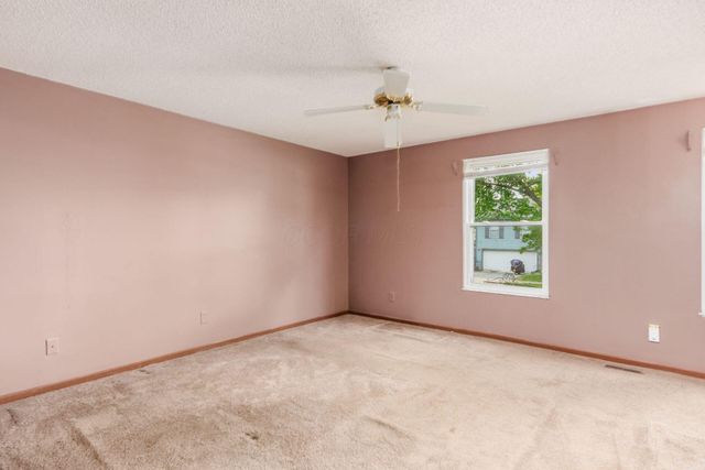 1708 Bucksglen Drive, Galloway, OH 43119