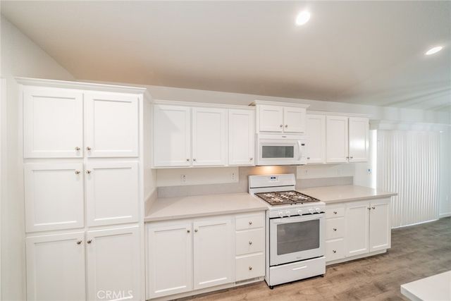 1573 Smoke Tree Road, Pinon Hills, CA 92372