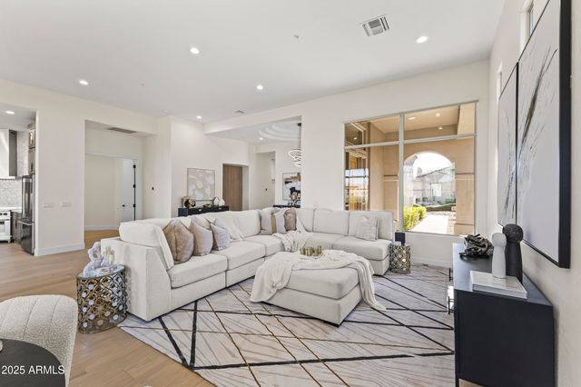 9546 E CAVALRY Drive, Scottsdale, AZ 85262