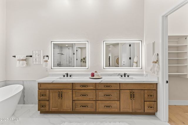 9546 E CAVALRY Drive, Scottsdale, AZ 85262