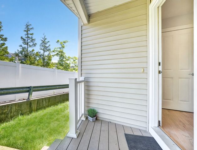 861 Washington Street 2, Canton, MA 02021