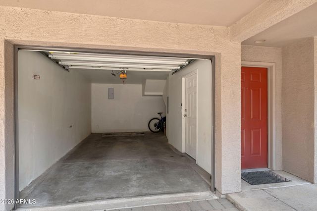 4455 E PARADISE VILLAGE Parkway S 1052, Phoenix, AZ 85032