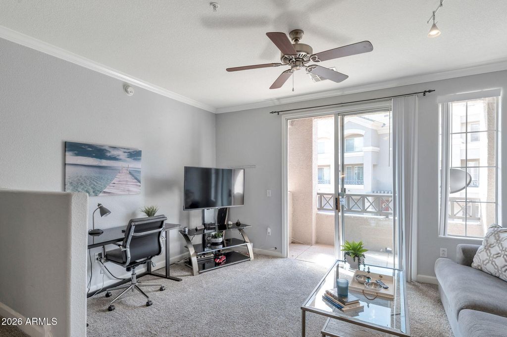 4455 E PARADISE VILLAGE Parkway S 1052, Phoenix, AZ 85032