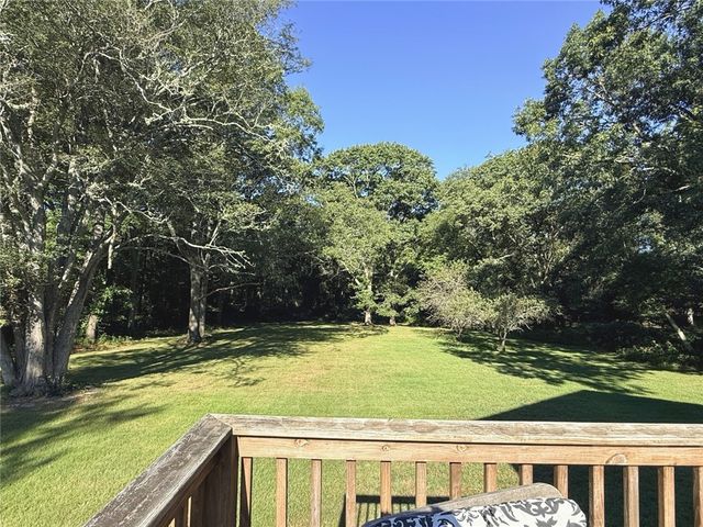 027 Sunset Hill Avenue, Portsmouth, RI 02872