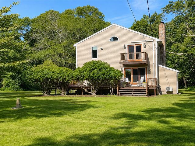 027 Sunset Hill Avenue, Portsmouth, RI 02872