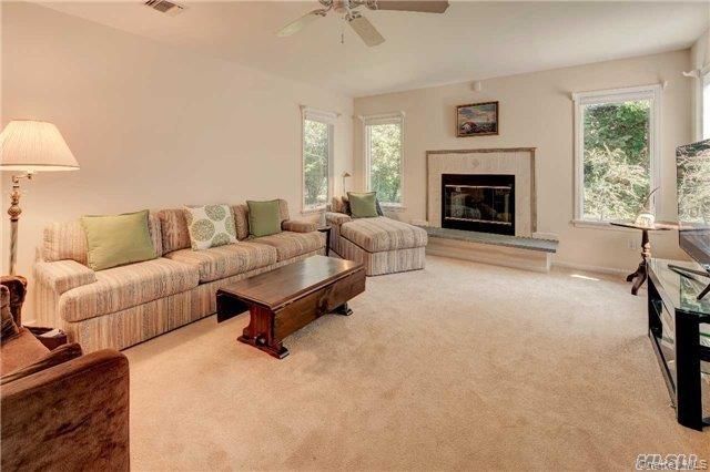 650 The Esplanade, Southold, NY 11971