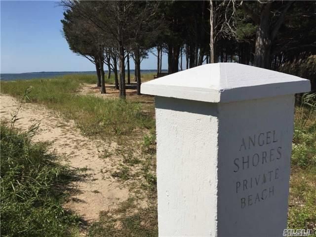 650 The Esplanade, Southold, NY 11971