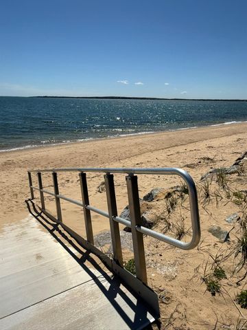 650 The Esplanade, Southold, NY 11971