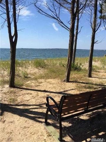 650 The Esplanade, Southold, NY 11971