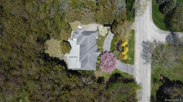 650 The Esplanade, Southold, NY 11971